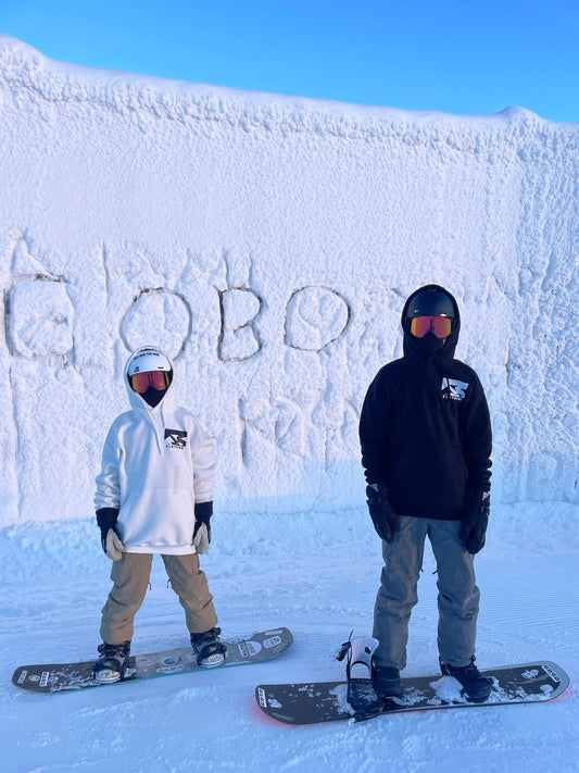 COBO huppari, valkoinen